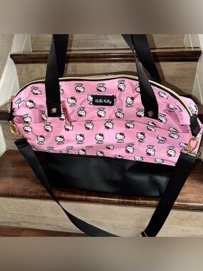 Cute 🥰 Sanrio Hello Kitty Pink Duffel Bag Carry On Overnight Travel Pink Tote 👜
